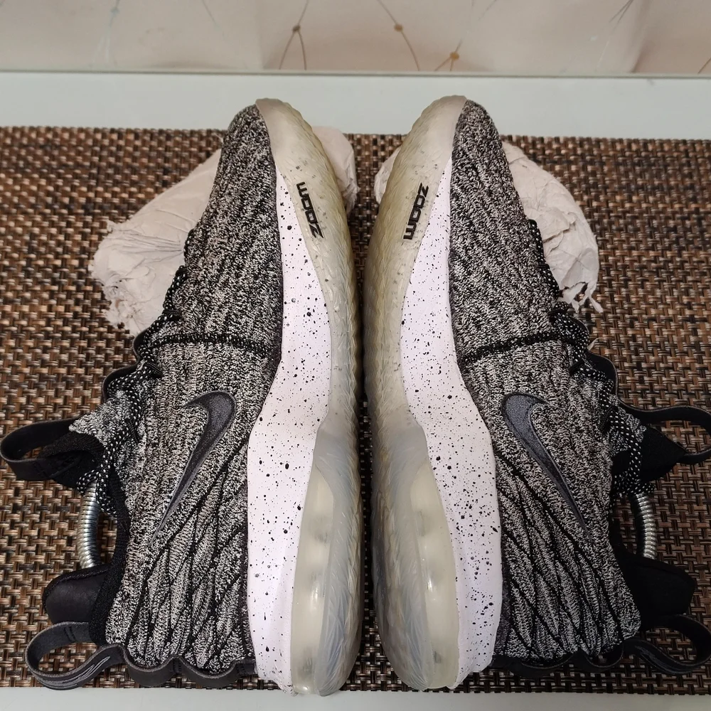 LeBron 15 Low 'Ashes' - Picture 4 of 7